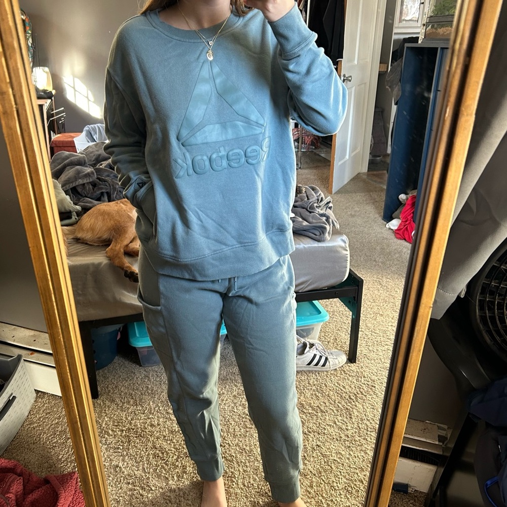 Reebok Sweatsuit